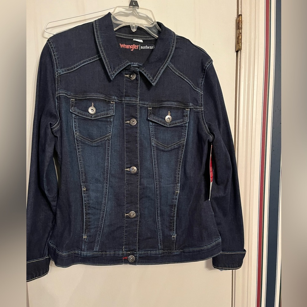 Wrangler Jean Jacket…brand new with tag    Size L